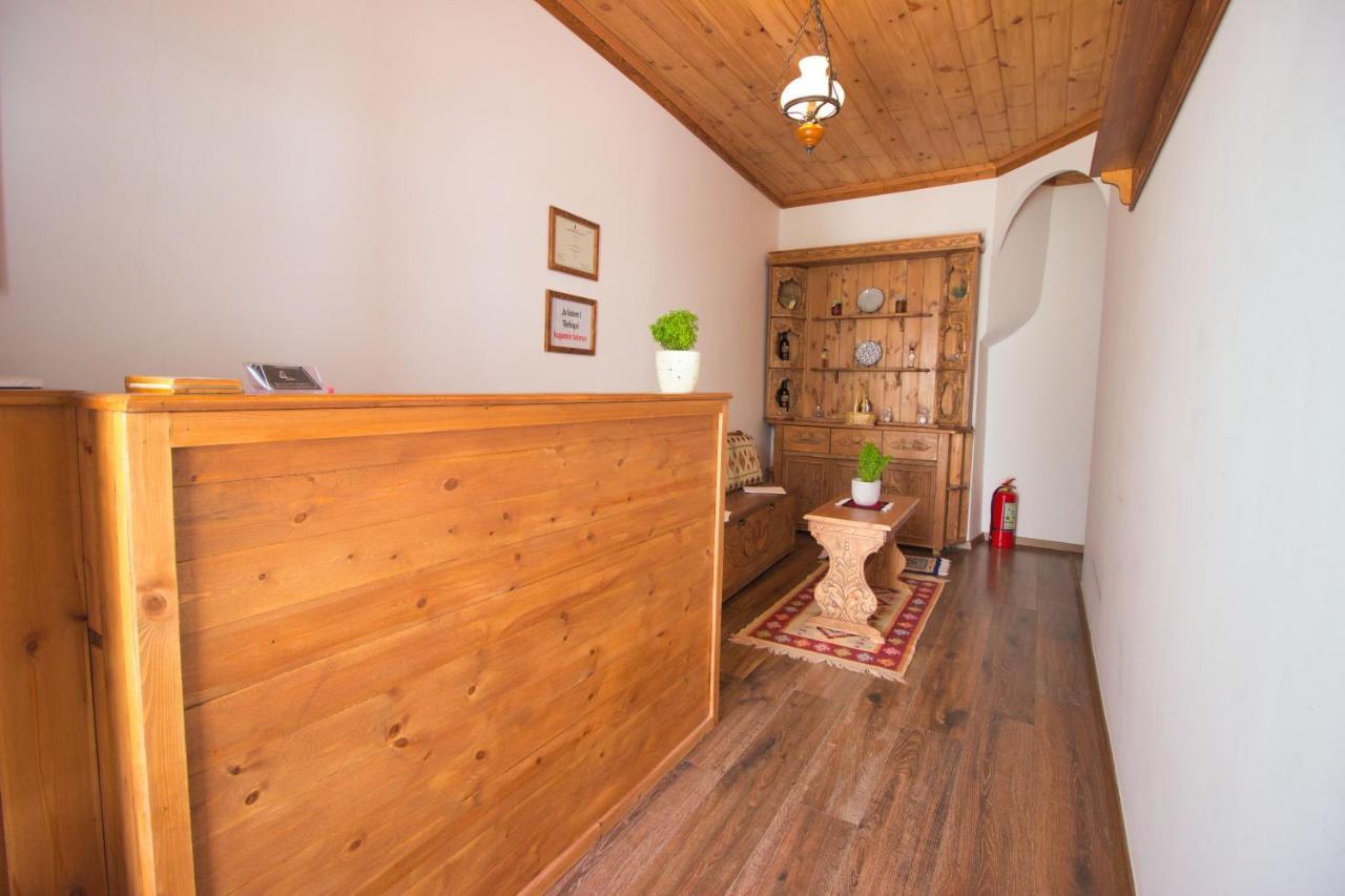 4Rooms Hotel Gjirokastër 外观 照片