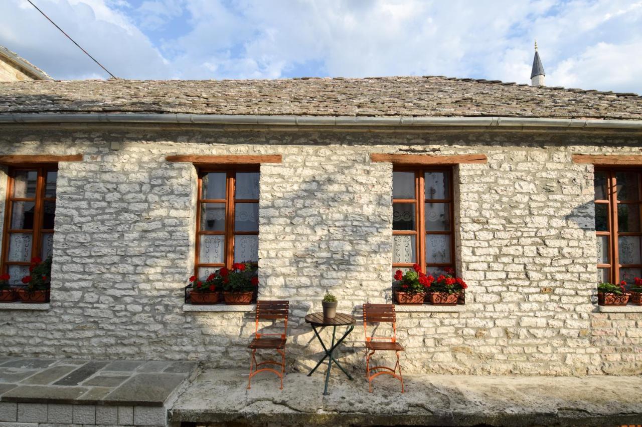 4Rooms Hotel Gjirokastër 外观 照片