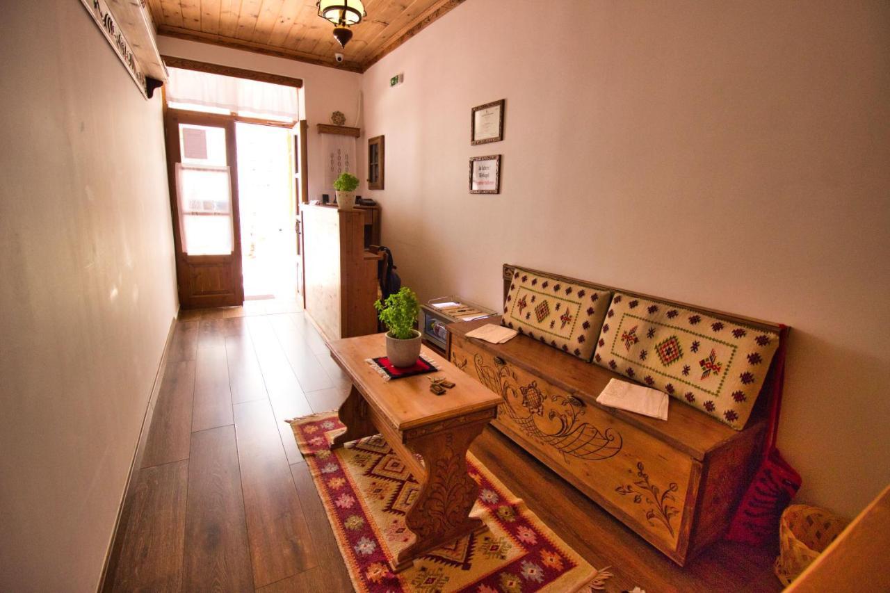 4Rooms Hotel Gjirokastër 外观 照片