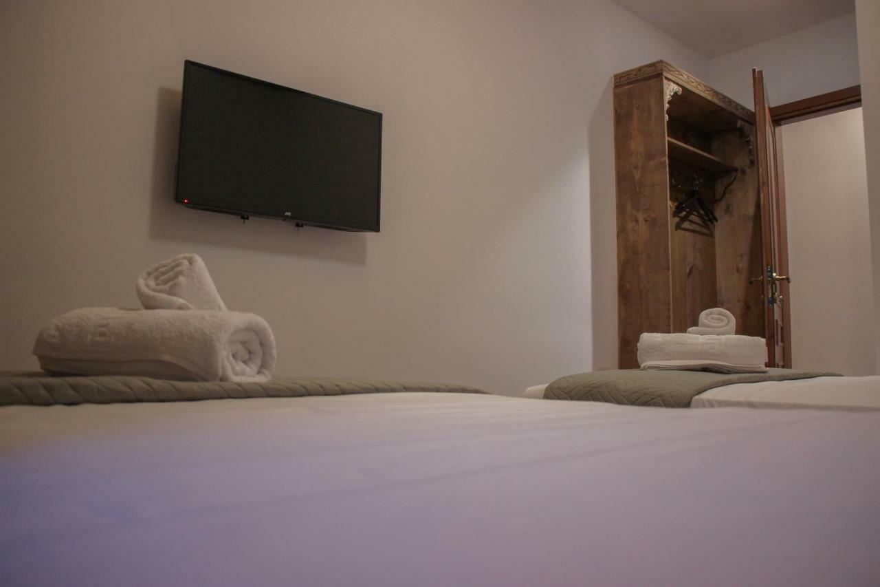 4Rooms Hotel Gjirokastër 外观 照片