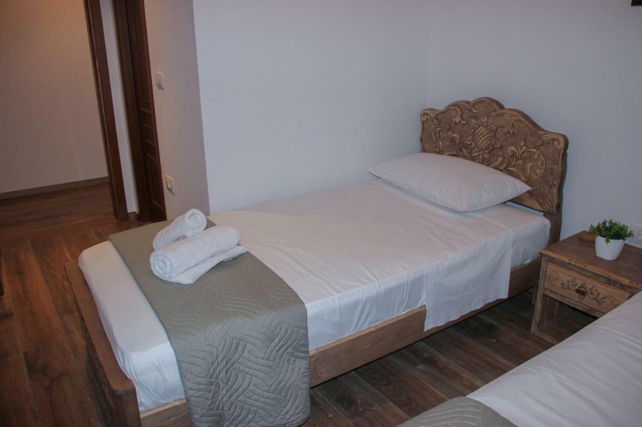4Rooms Hotel Gjirokastër 外观 照片