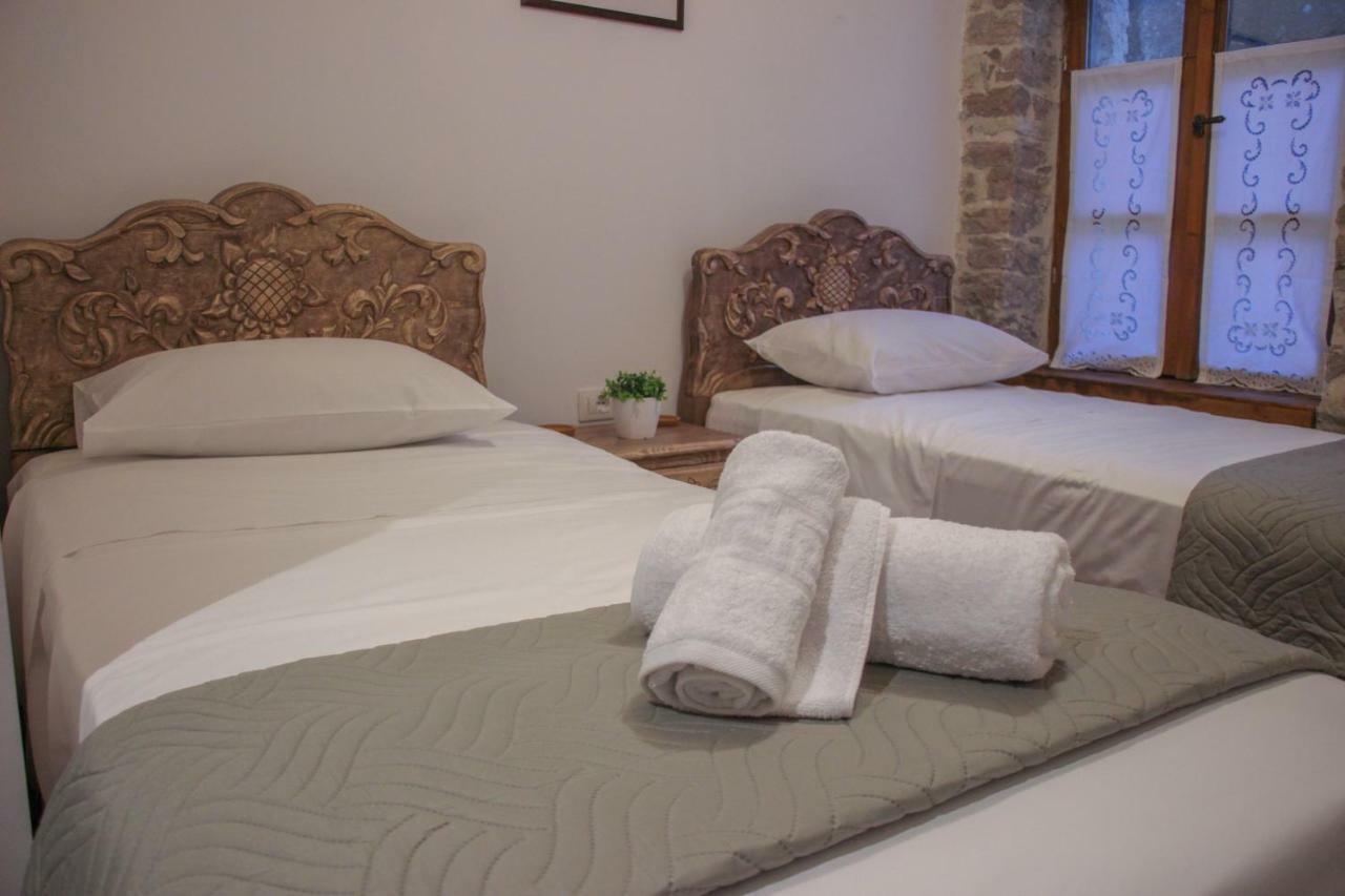 4Rooms Hotel Gjirokastër 外观 照片