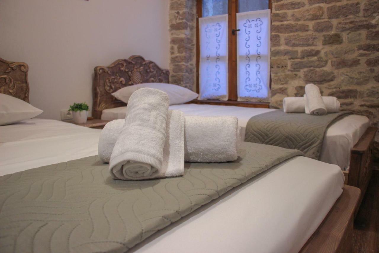 4Rooms Hotel Gjirokastër 外观 照片