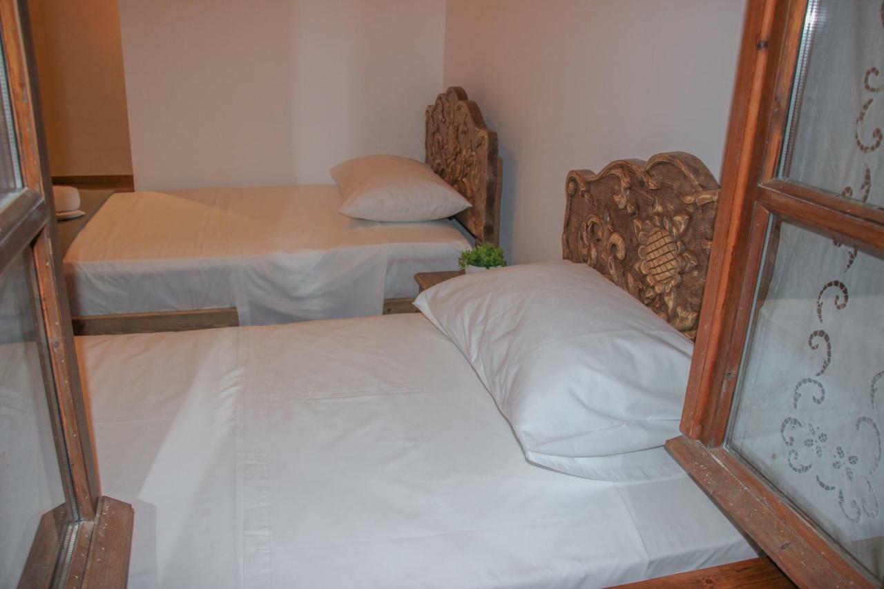 4Rooms Hotel Gjirokastër 外观 照片