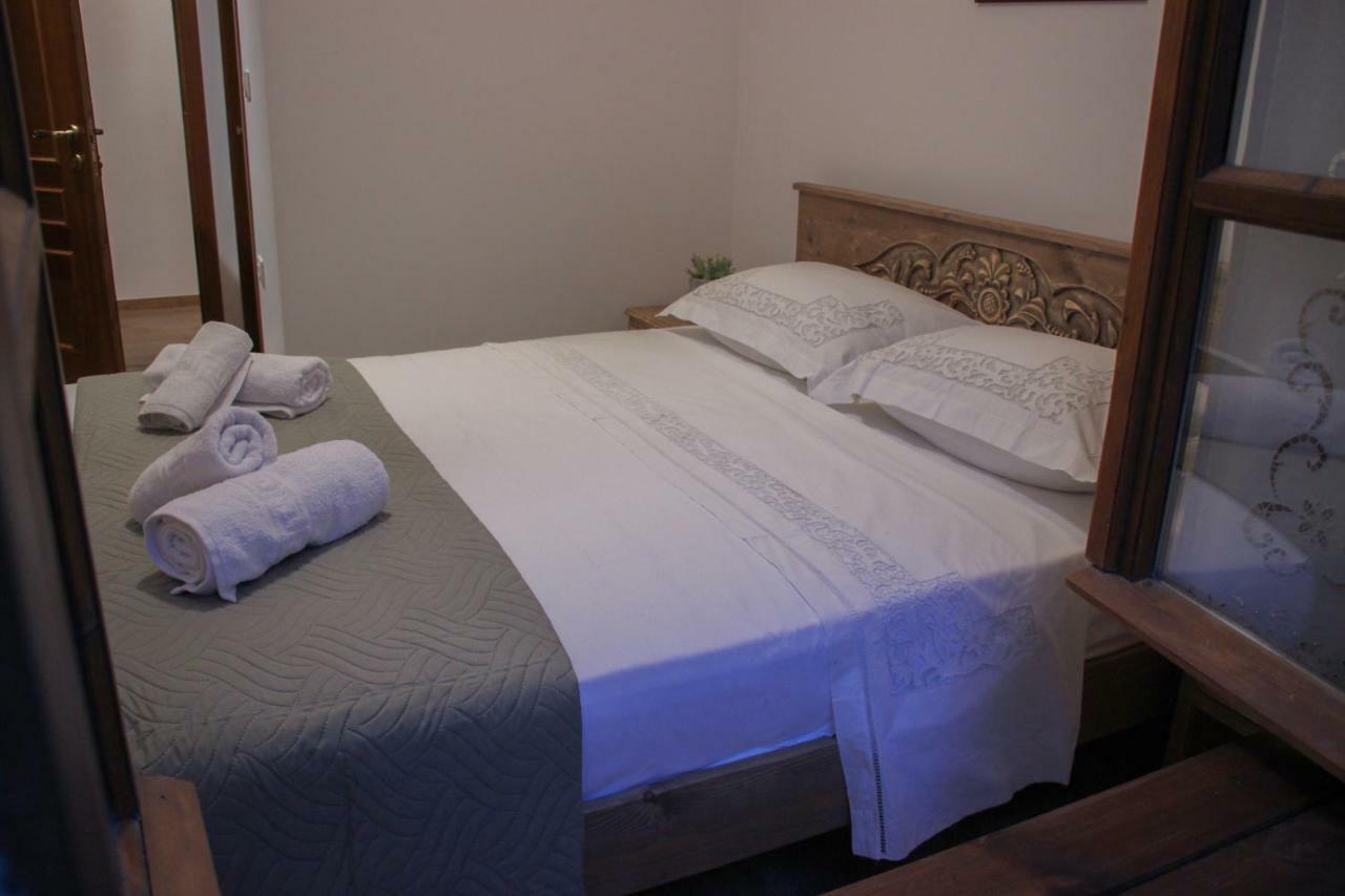 4Rooms Hotel Gjirokastër 外观 照片