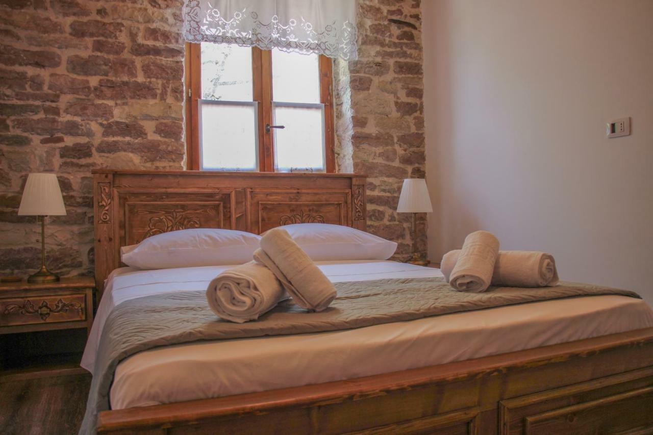4Rooms Hotel Gjirokastër 外观 照片